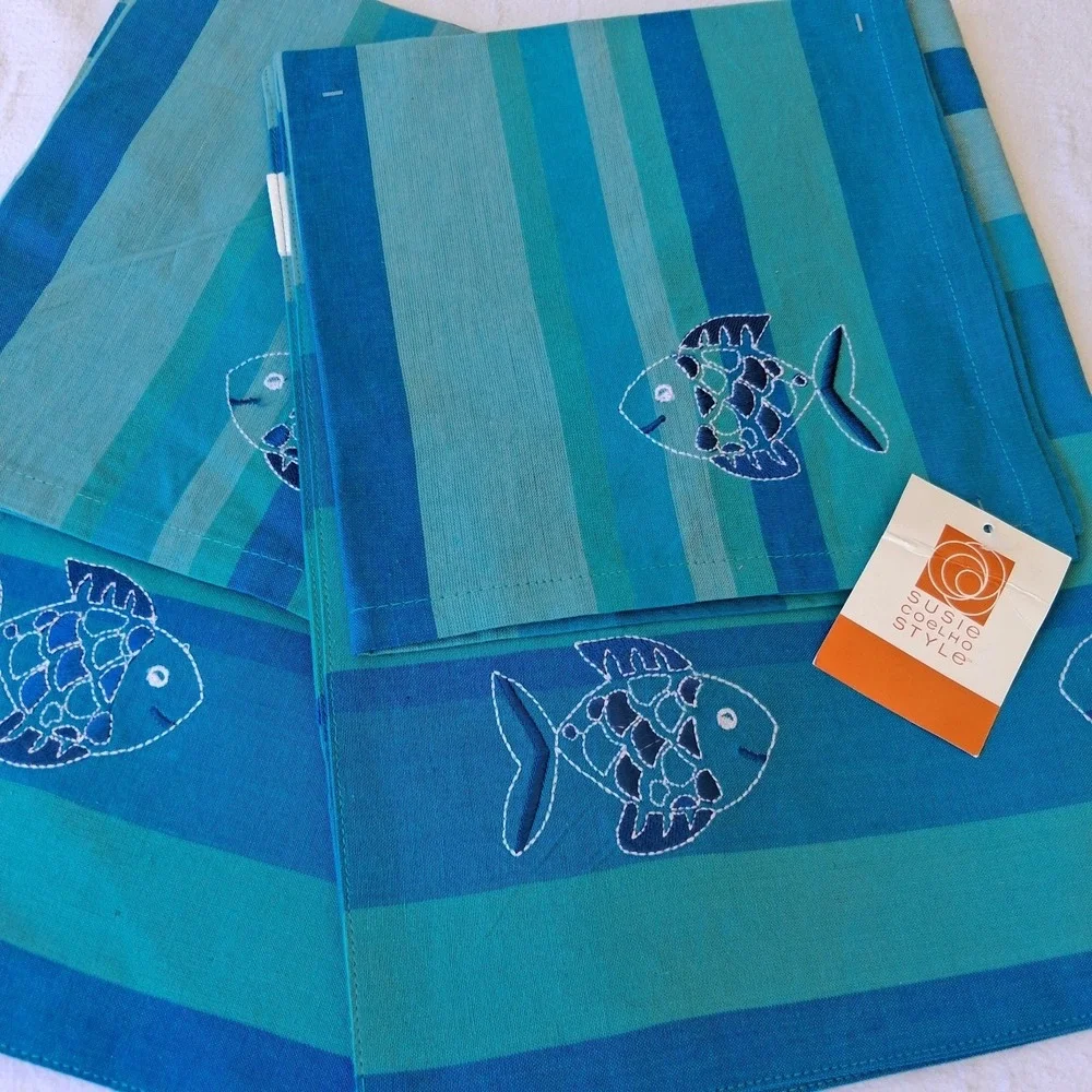 Susie Coelho Style Coastal Fish 2 Placemats 2 Napkins Set Blue Teal 2007 NWT